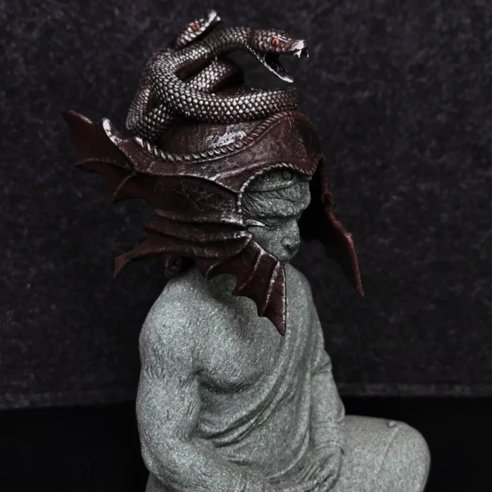 Shadow of The Erdtree Messmer  - đánh giá và giá Model Kit Valkyrie
