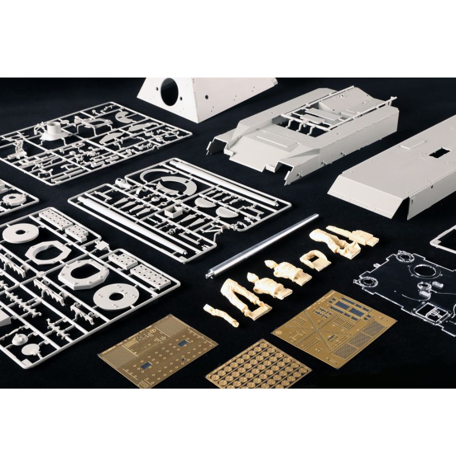 Trumpeter 00964 1/16 Sd.Kfz.18 - đánh giá và giá Model Kit Destroyer