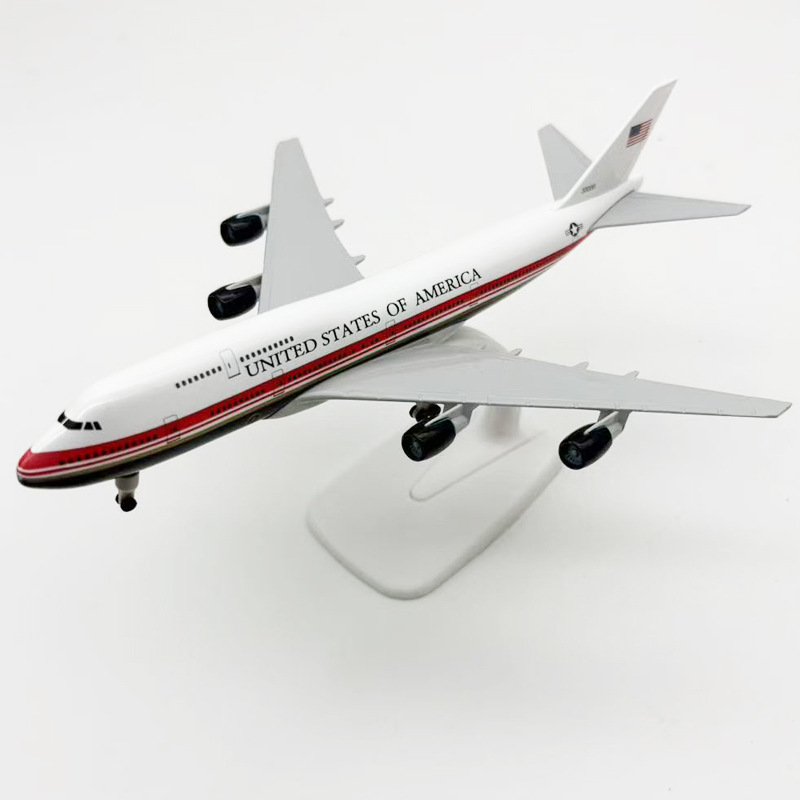 New 20cm Air Force One B747-20 - đánh giá và giá Model Kit Plane